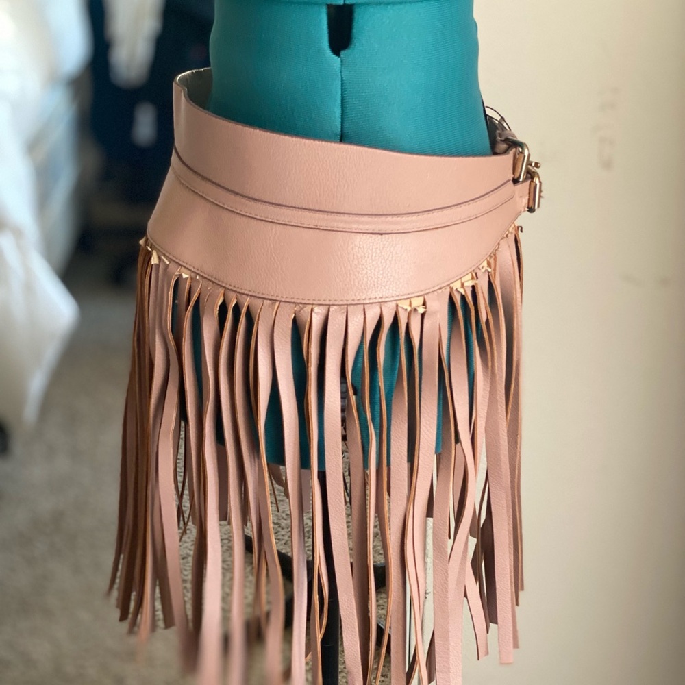 NWT BCBGMAXAZRIA COACHELLA BEIGE FRINGE BOHO HIPPIE BELT L - Picture 2 of 10